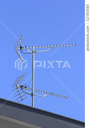 數字式地面天線和藍天 數字式地面天線和藍天 32391685