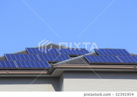 住宅屋頂太陽能發電板 住宅屋頂太陽能發電板 32391954