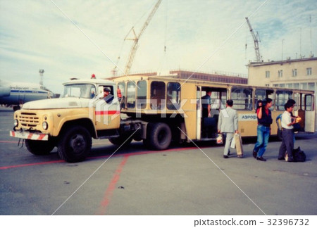 Airport bus of Vladivostok airport in 1994 shortly after opening to the outside 32396732