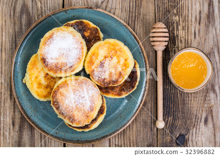 Breakfast. Russian traditional cottage cheese Breakfast. Russian traditional cottage cheese 32396882