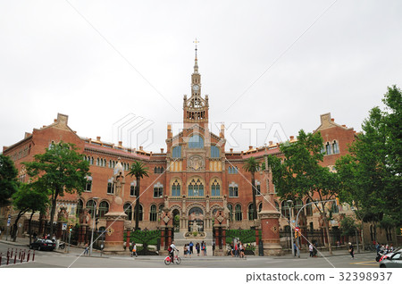 Sao Pau Hospital Sao Pau Hospital 32398937