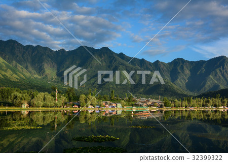 View of Dal Lake in Srinagar, India View of Dal Lake in Srinagar, India 32399322