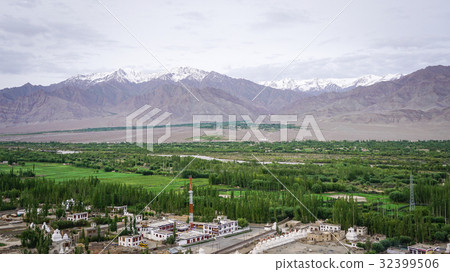 Landscape of Ladakh, Northern India Landscape of Ladakh, Northern India 32399506