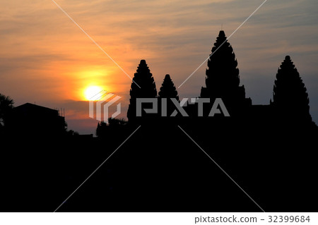 Cambodia Angkor Wat Sunrise 32399684