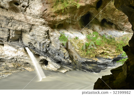 Scenery taiwan hualian trout national park canyon marble rock waterfall outdoor activity recreation eastern tourist attraction 32399982
