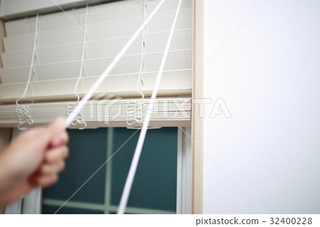 Blind (Person Body Parts Face-less Window Frame Lattice Window Hands Women's Closed Mansion House House) 32400228