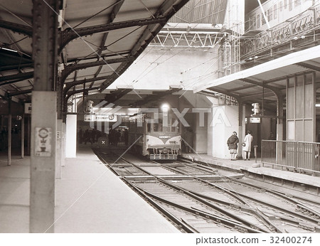 Showa 44 Yu Den Shibuya Station Tokyu Tamagawa Line Tokyo Shibuya Showa 44 Yu Den Shibuya Station Tokyu Tamagawa Line Tokyo Shibuya 32400274