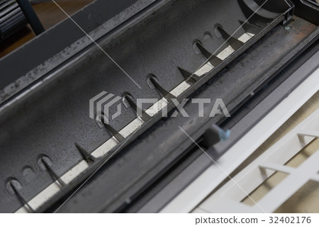 職業空調維修仲夏工作 32402176