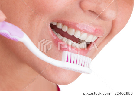 Snow-white smile girl. Teeth cleaning. 32402996
