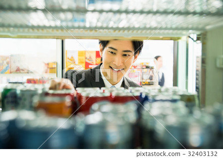 convenience store  32403132