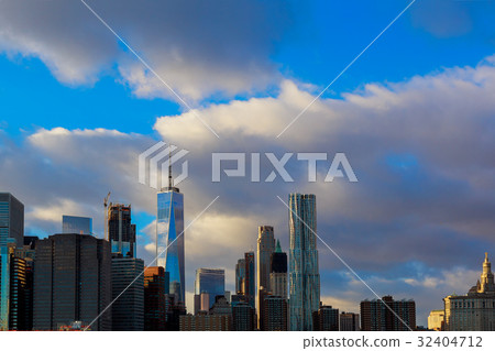 View of Lower Manhattan New York City 32404712