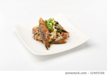 Bones of bonito Bones of bonito 32405588