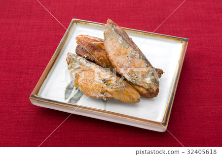 鰹魚的骨頭 32405618