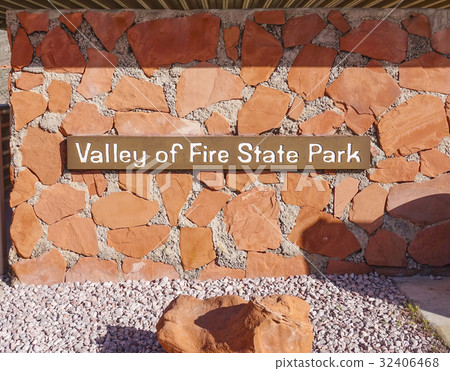 Valley of Fire State Park in Nevada - OVERTON Valley of Fire State Park in Nevada - OVERTON 32406468