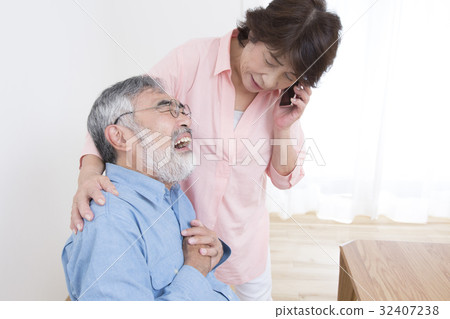 心髒病發作圖像老年心絞痛心臟梗塞心髒病心悸心律失常心力衰竭心髒病發作 32407238