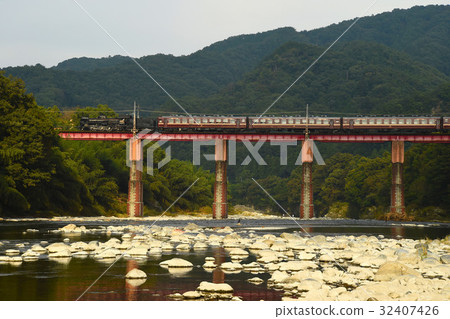 Chichibu Railway Pareo Express 32407426