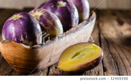 South American fruit sweet cucumber. Pepino dulce 32409398