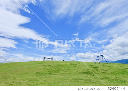 Sky and clouds and lawn Sky and clouds and lawn 32409444