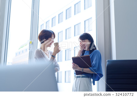 Office Women's Team 32410772