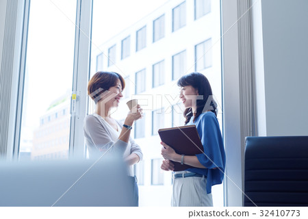 Office Women's Team 32410773