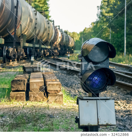 Railroad traffic light Railroad traffic light 32412866