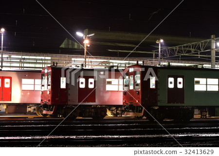 Night's vehicle base Night's vehicle base 32413629