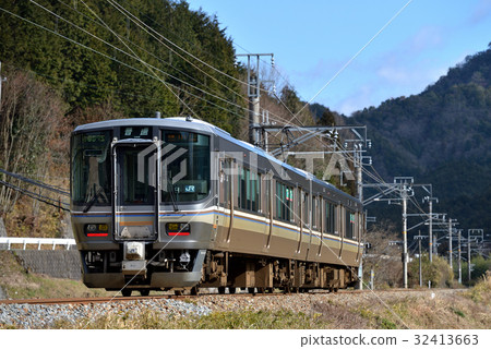 223 Series 5500 Series Fukuchiyama Line 2 223 Series 5500 Series Fukuchiyama Line 2 32413663