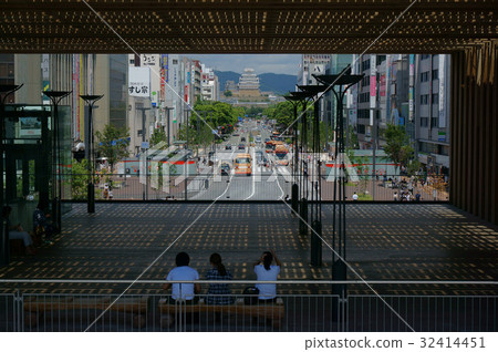 Himeji castle seen from JR Himeji station Himeji castle seen from JR Himeji station 32414451