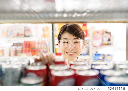 便利店 32415136