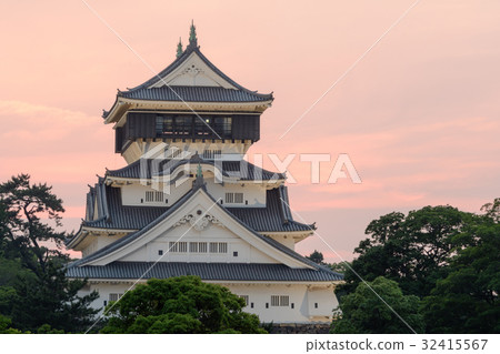 奧古拉城堡的黃昏 32415567