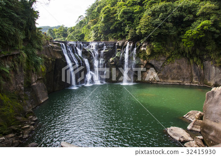 Sufficient waterfall 32415930