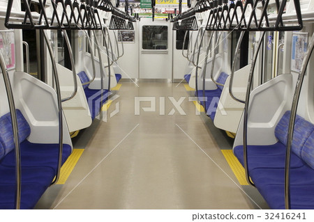 [JK] Keihin-Tohoku Line E233 series (on trains) 32416241