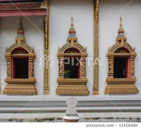 Statue of Thai temple Statue of Thai temple 32416480