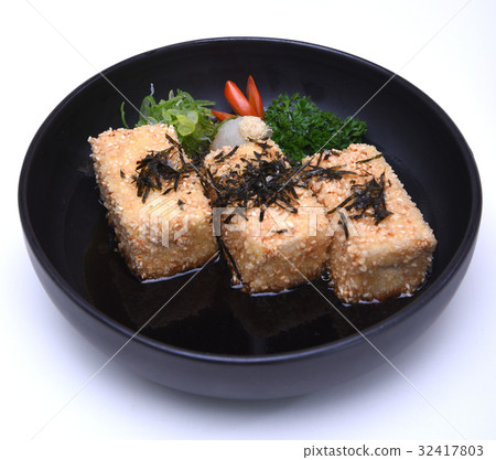 Japanese Crispy deep fried Tofu or Agedashi Tofu Japanese Crispy deep fried Tofu or Agedashi Tofu 32417803