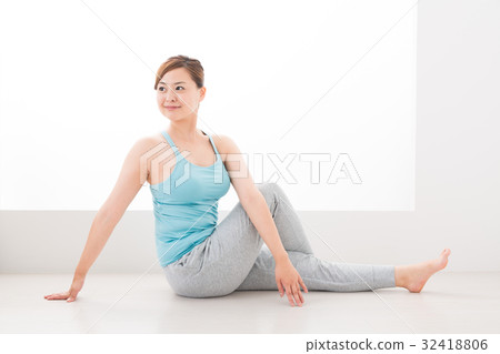 伸展女性 伸展女性 32418806