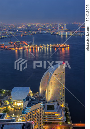 [Yokohama Night View] Yokohama Port and Intercontinental Hotel from Landmark Tower Observatory 32418903