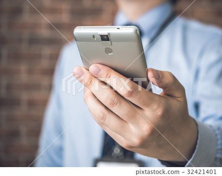 look, smart phone, find 32421401