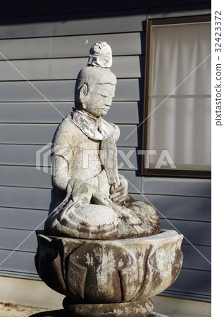 Shinshu Moriya Sadahiro的祖父Moriya Sadako的文化財產的形像神聖的Ranie鳥瞰的佛像(Matsukawa Town Yokomuan) Shinshu Moriya Sadahiro的祖父Moriya Sadako的文化財產的形像神聖的Ranie鳥瞰的佛像(Matsukawa Town Yokomuan) 32423372