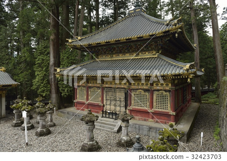 Nikko Toshogu Shrine and Kuroku (Riko) (Tochigi Prefecture) 32423703