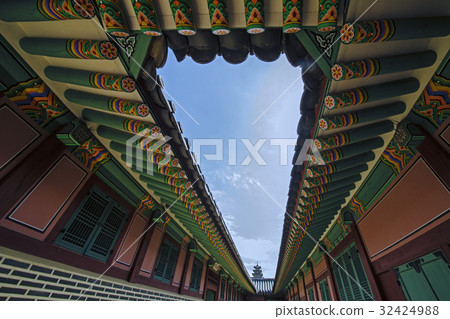 Monchung, Gyeongbokgung, Hamhwadang. Monchung, Gyeongbokgung, Hamhwadang. 32424988
