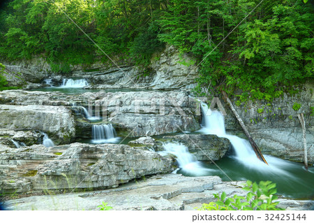 Three step waterfall 32425144