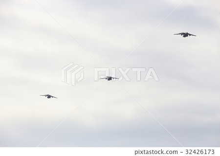 Multiple fighter planes 32426173