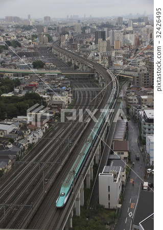 Tohoku Shinkansen E5 series Tohoku Shinkansen E5 series 32426495