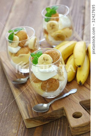 Banana Pudding 32427695