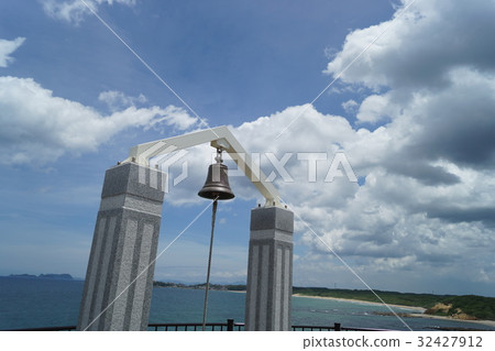 Bell of love of a lover's sanctuary Bell of love of a lover's sanctuary 32427912