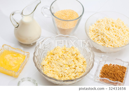 Arepa (sweet corn bread) ingredients Arepa (sweet corn bread) ingredients 32431656