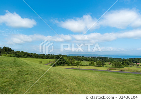 Blue Sky and Park 2 32436104