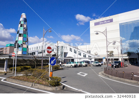 Meitetsu Nishiharu Station Rotary Meitetsu Nishiharu Station Rotary 32440918