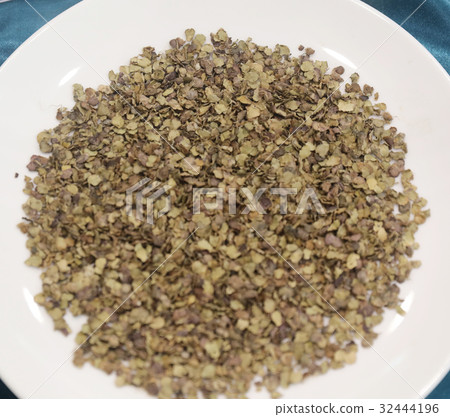 the chinese herbal medicine selection 32444196