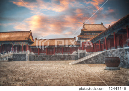 Forbidden City 32445546